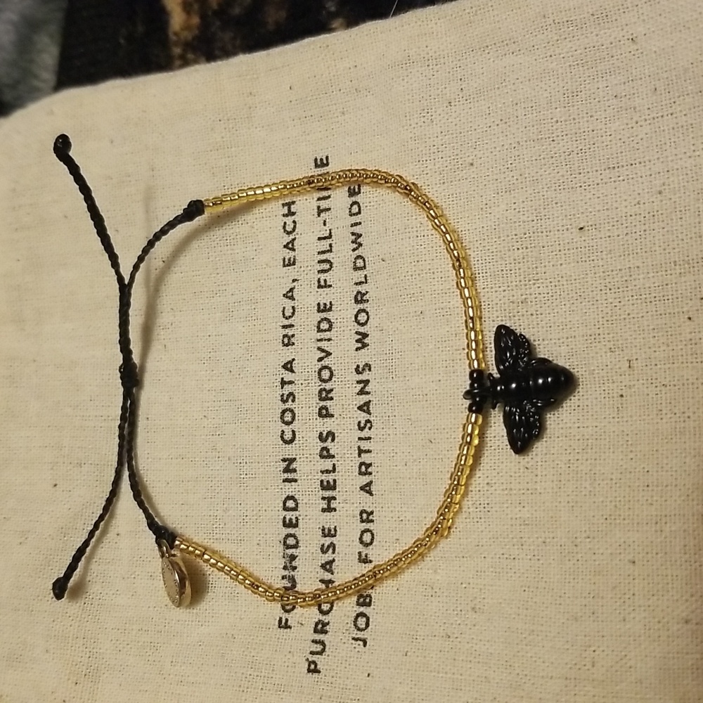 RARE pura vida bee seed bead bracelet